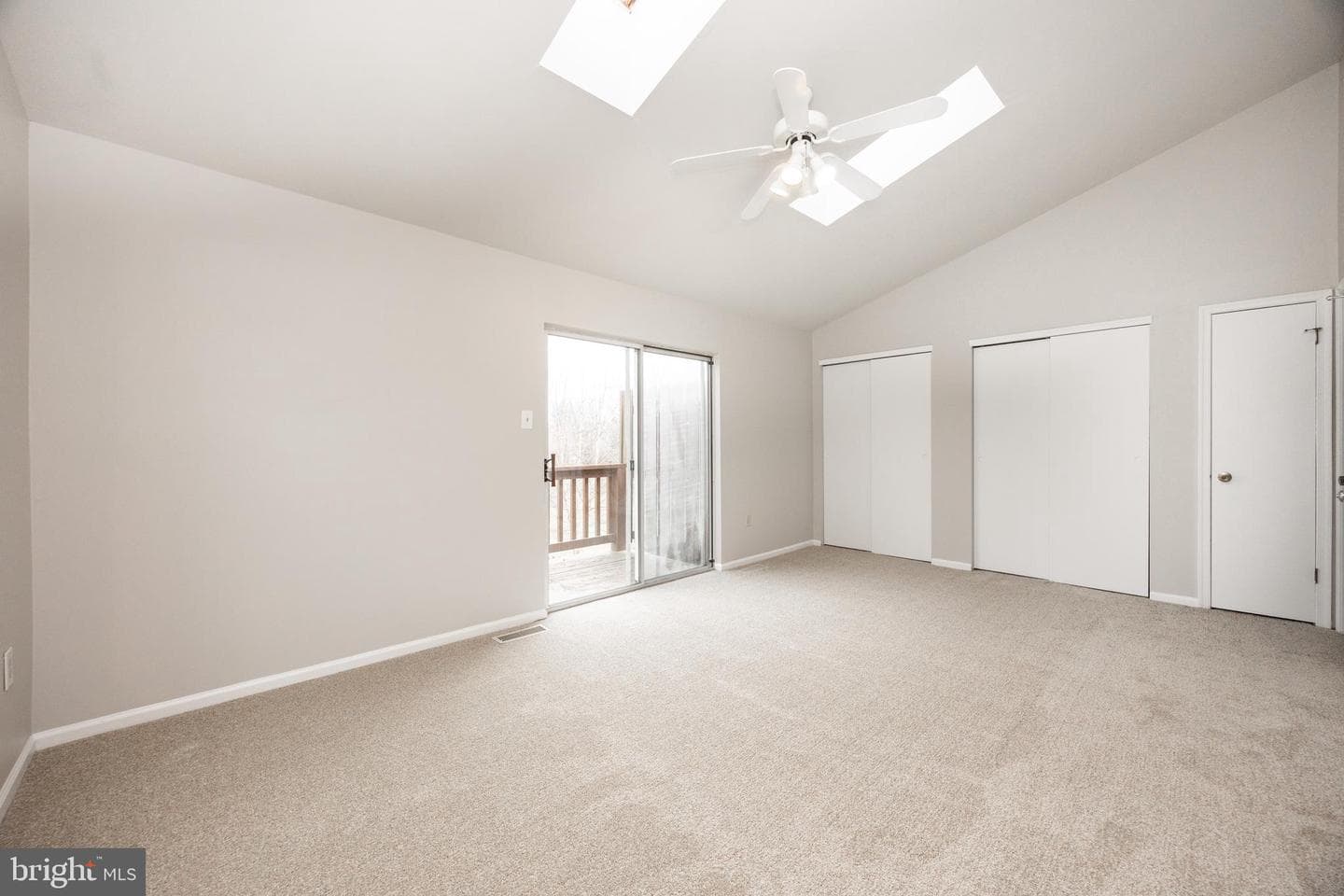 101 Honeylocust Court photo 18