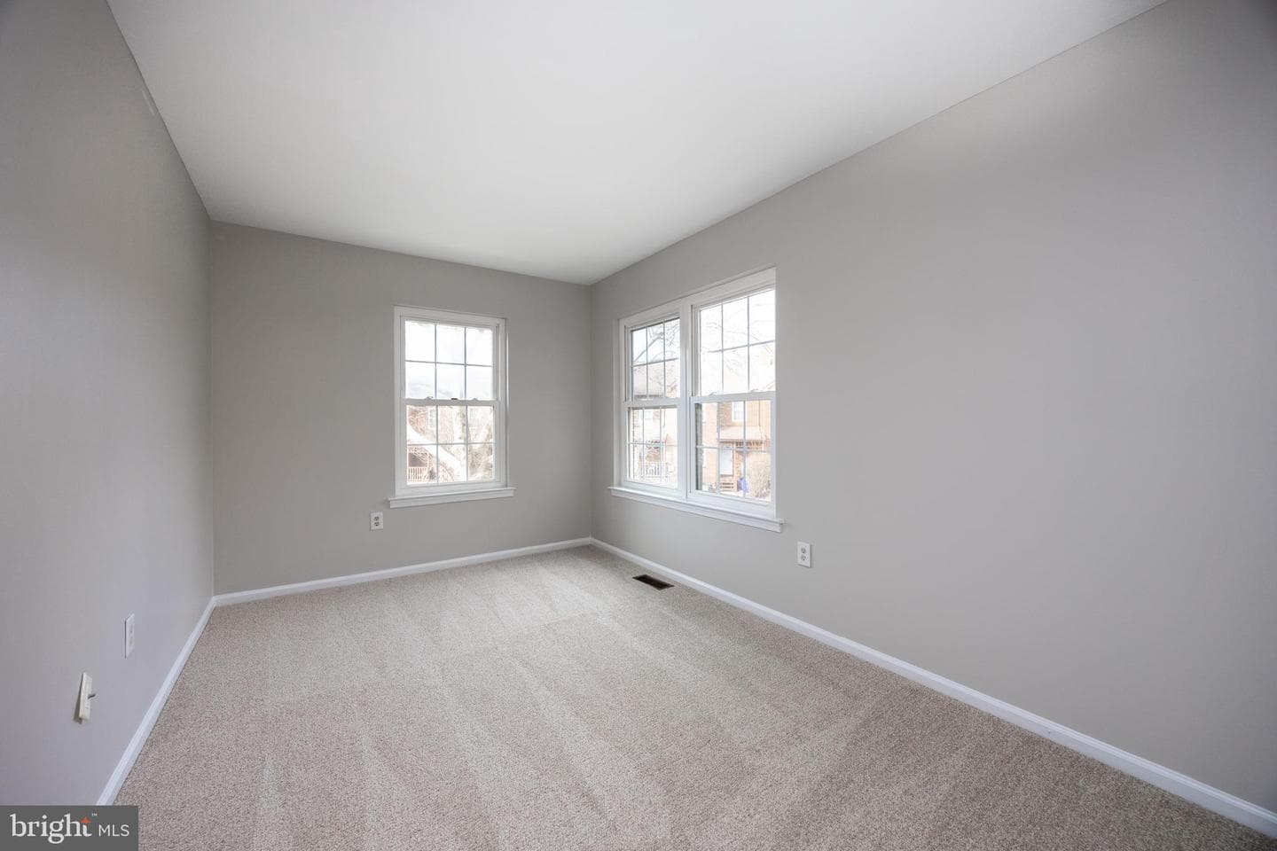101 Honeylocust Court photo 24