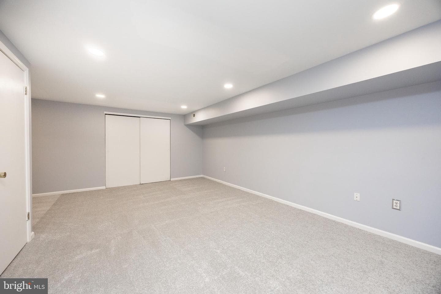 101 Honeylocust Court photo 29