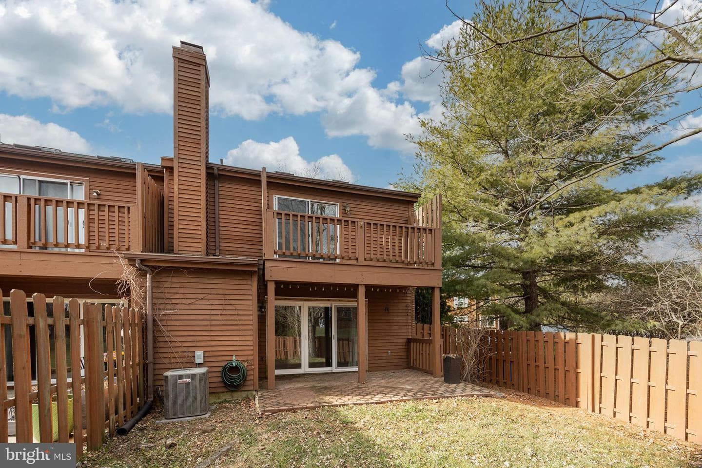 101 Honeylocust Court photo 38