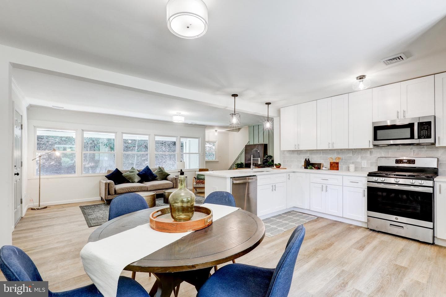 8407 Hull Drive photo 3
