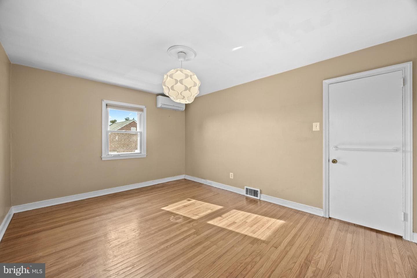 37 Dewey Road photo 17