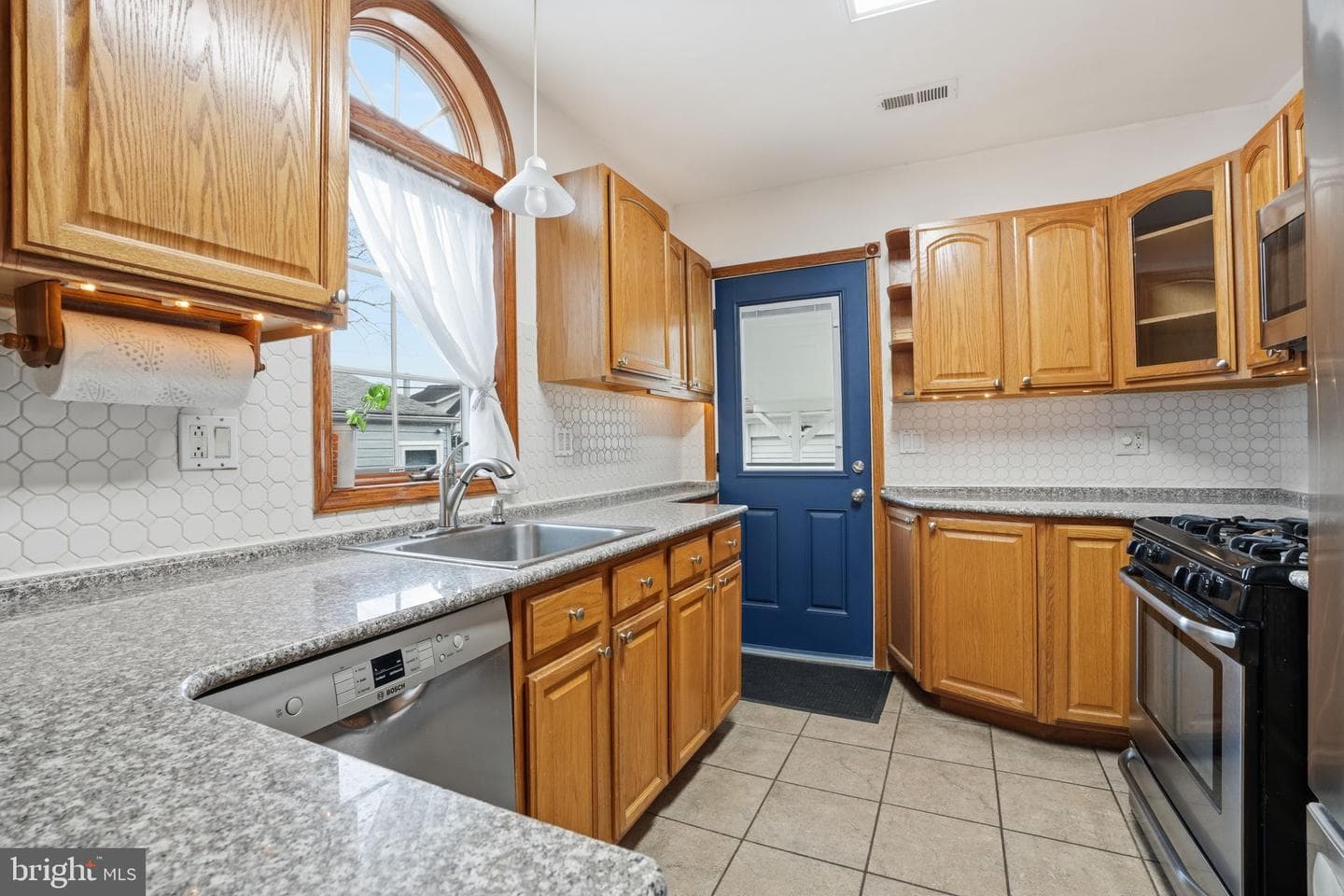 251 Ellis Road photo 10