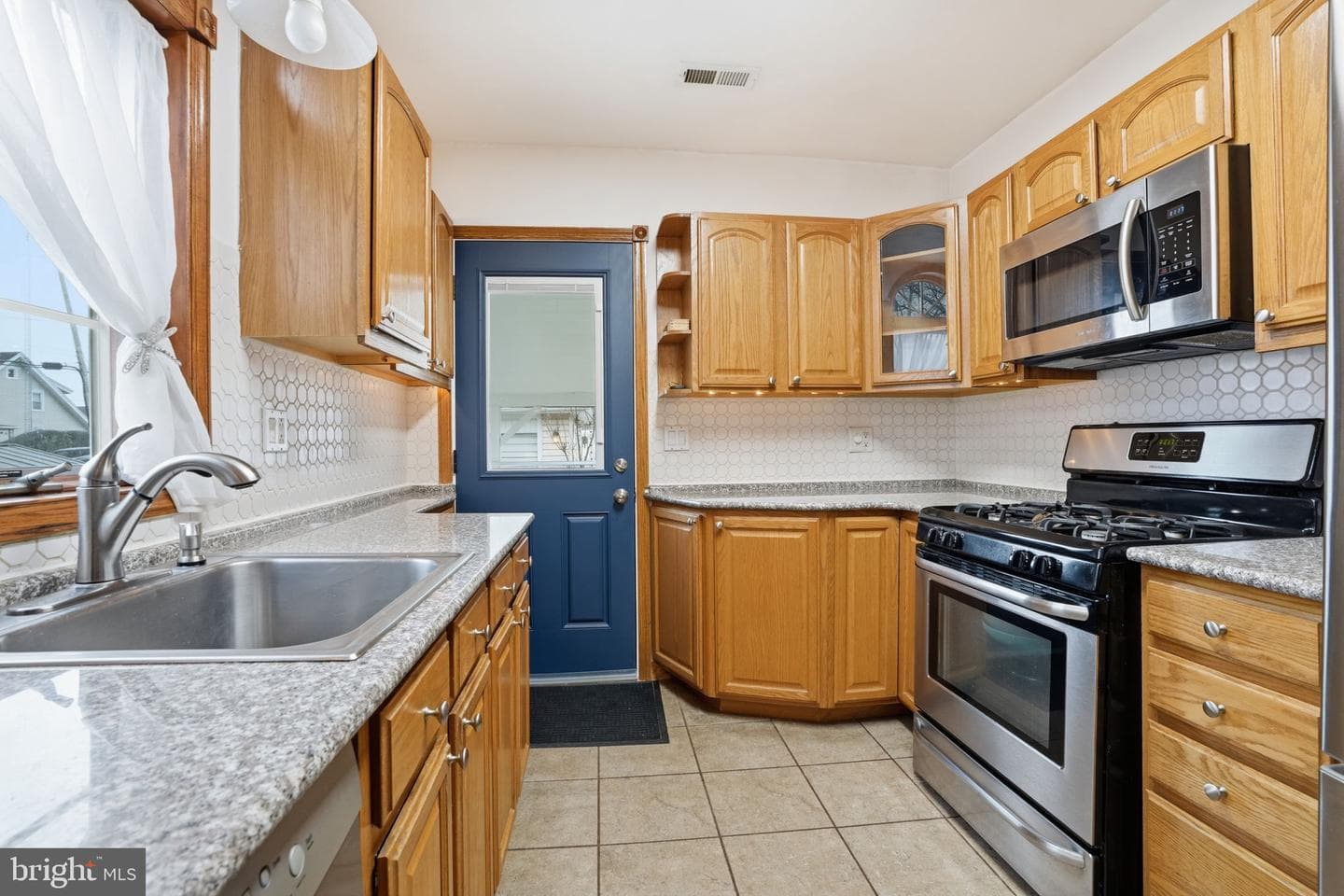 251 Ellis Road photo 13