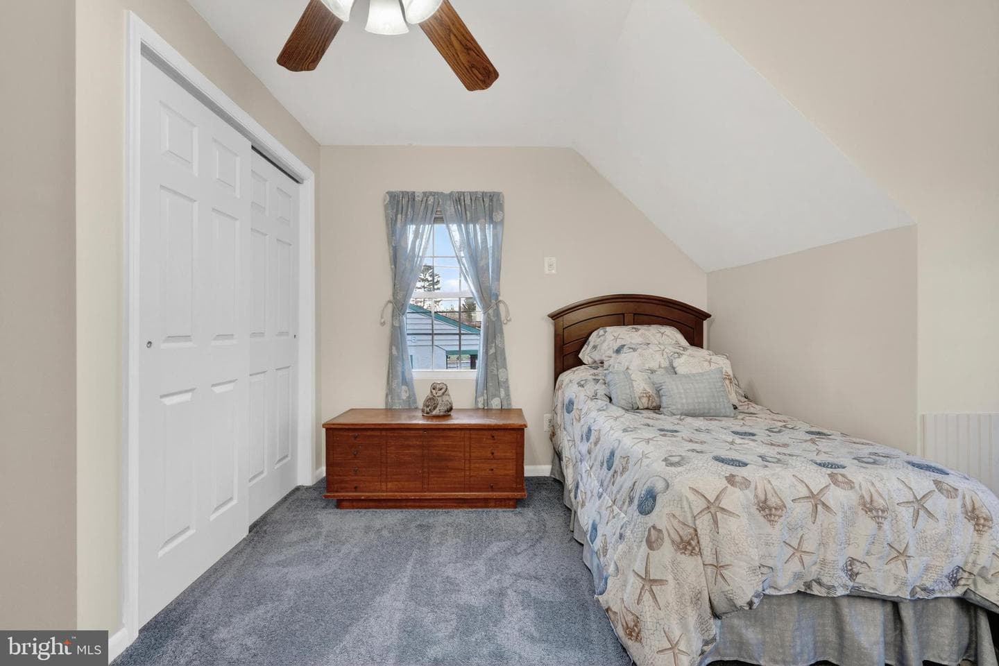 220 Liberty photo 32