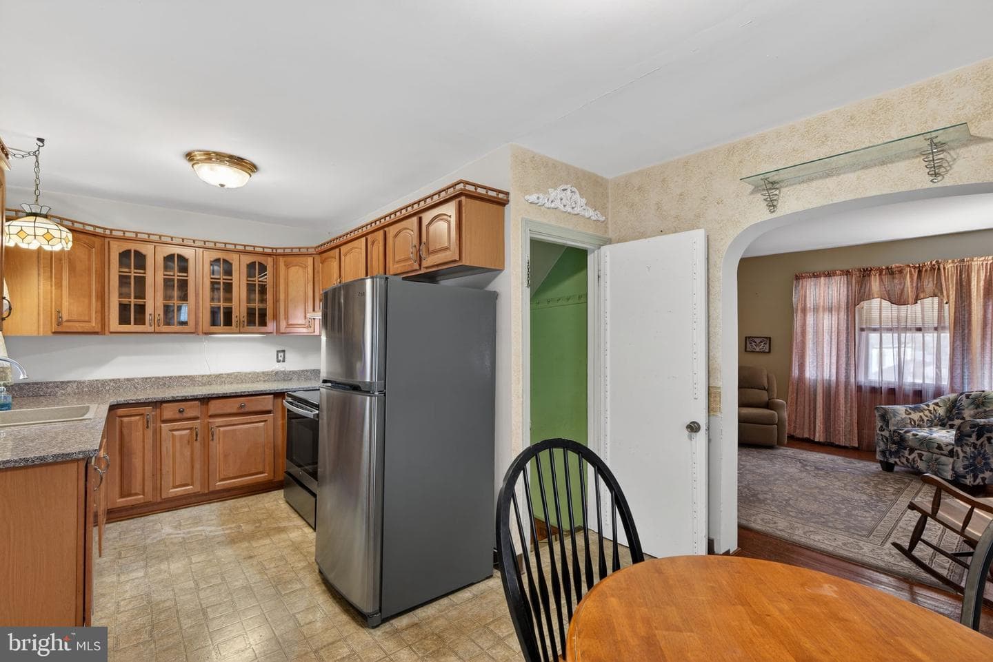 821 N Hanover Street photo 15