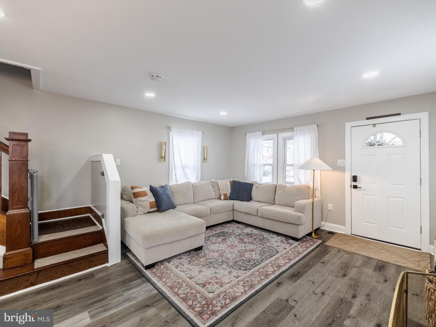2248 W Walnut Street photo 18