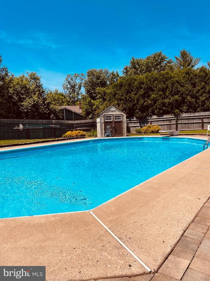 40 Diehl Drive photo 6