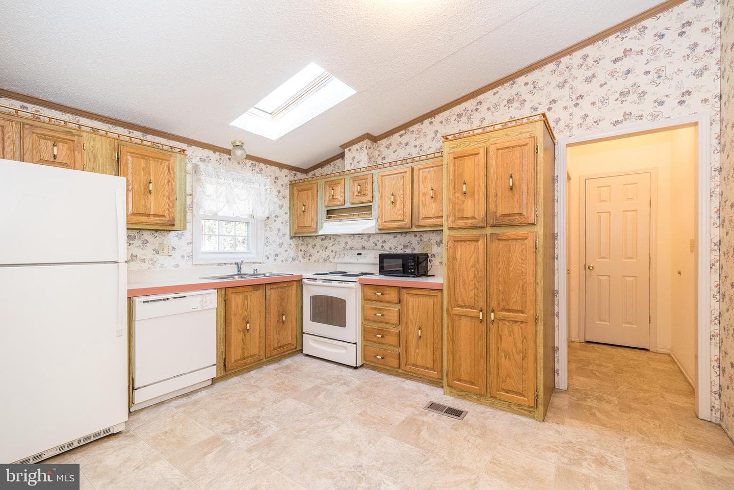 13 Asheton Lane photo 12