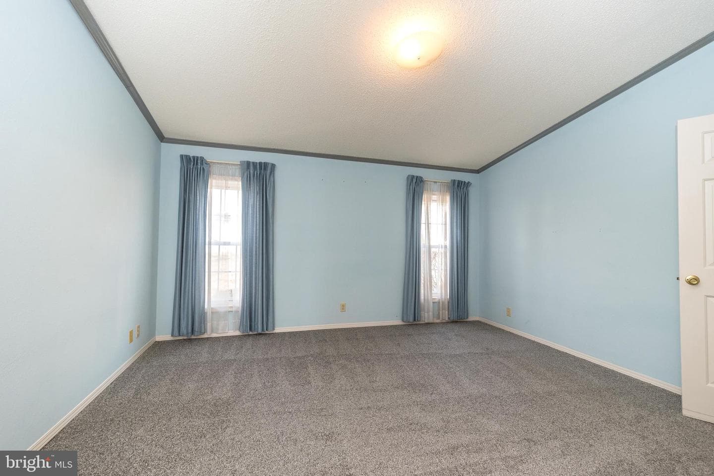 13 Asheton Lane photo 18