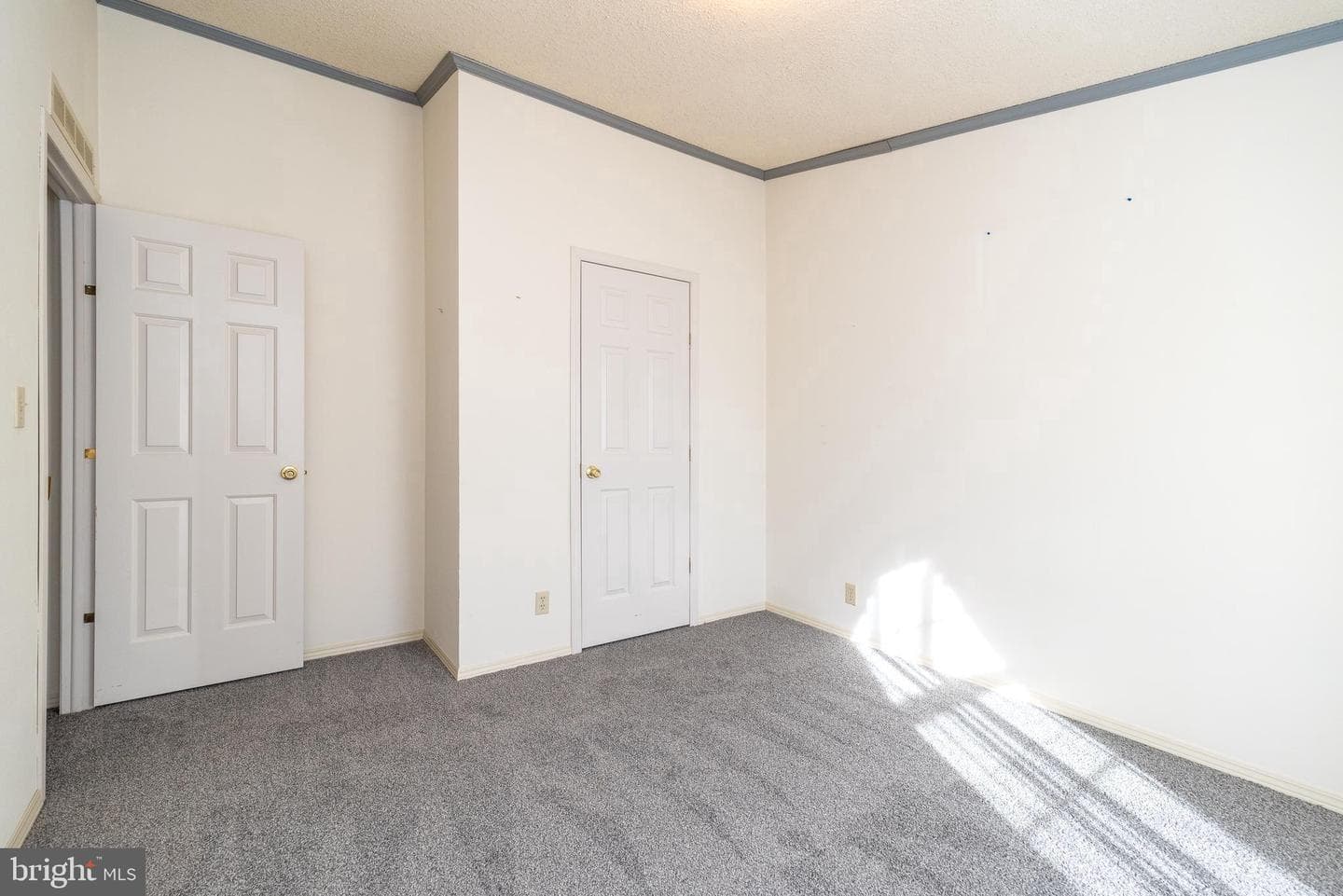 13 Asheton Lane photo 26