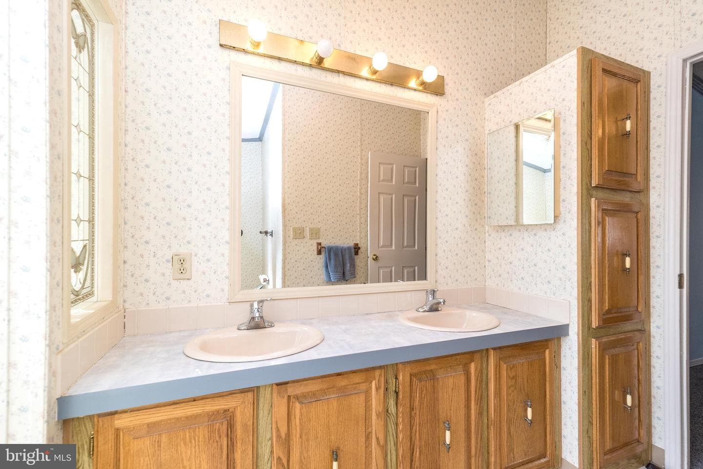 13 Asheton Lane photo 29