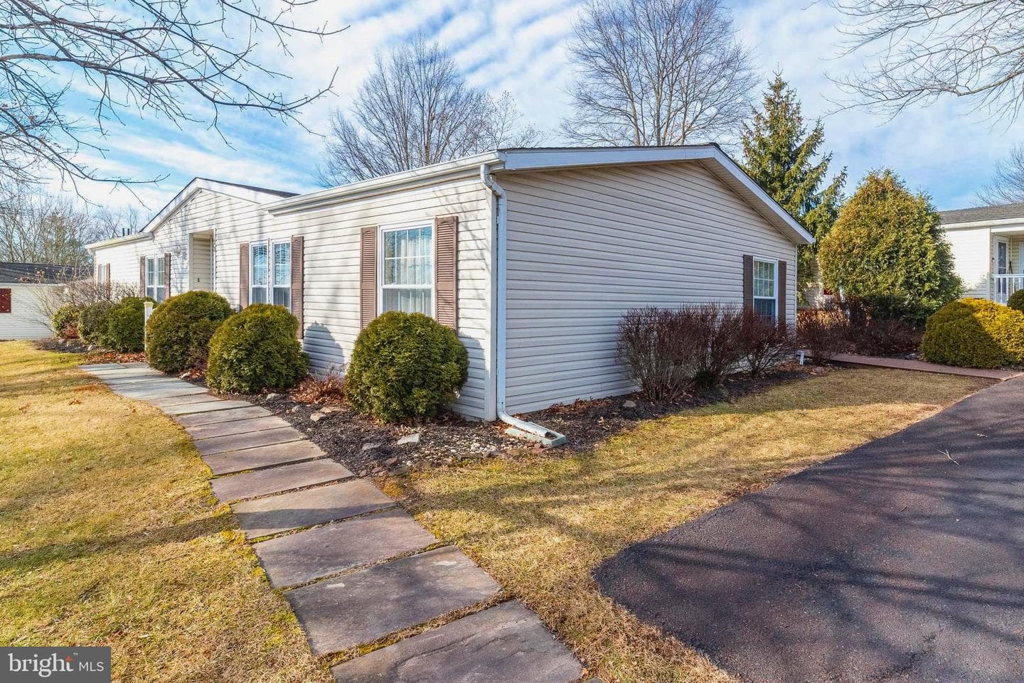 13 Asheton Lane photo 39