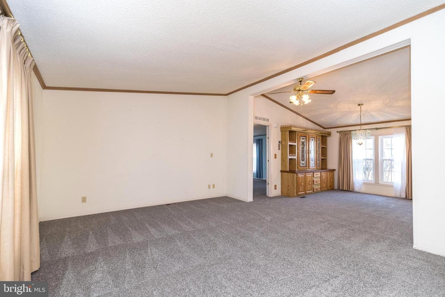 13 Asheton Lane photo 5