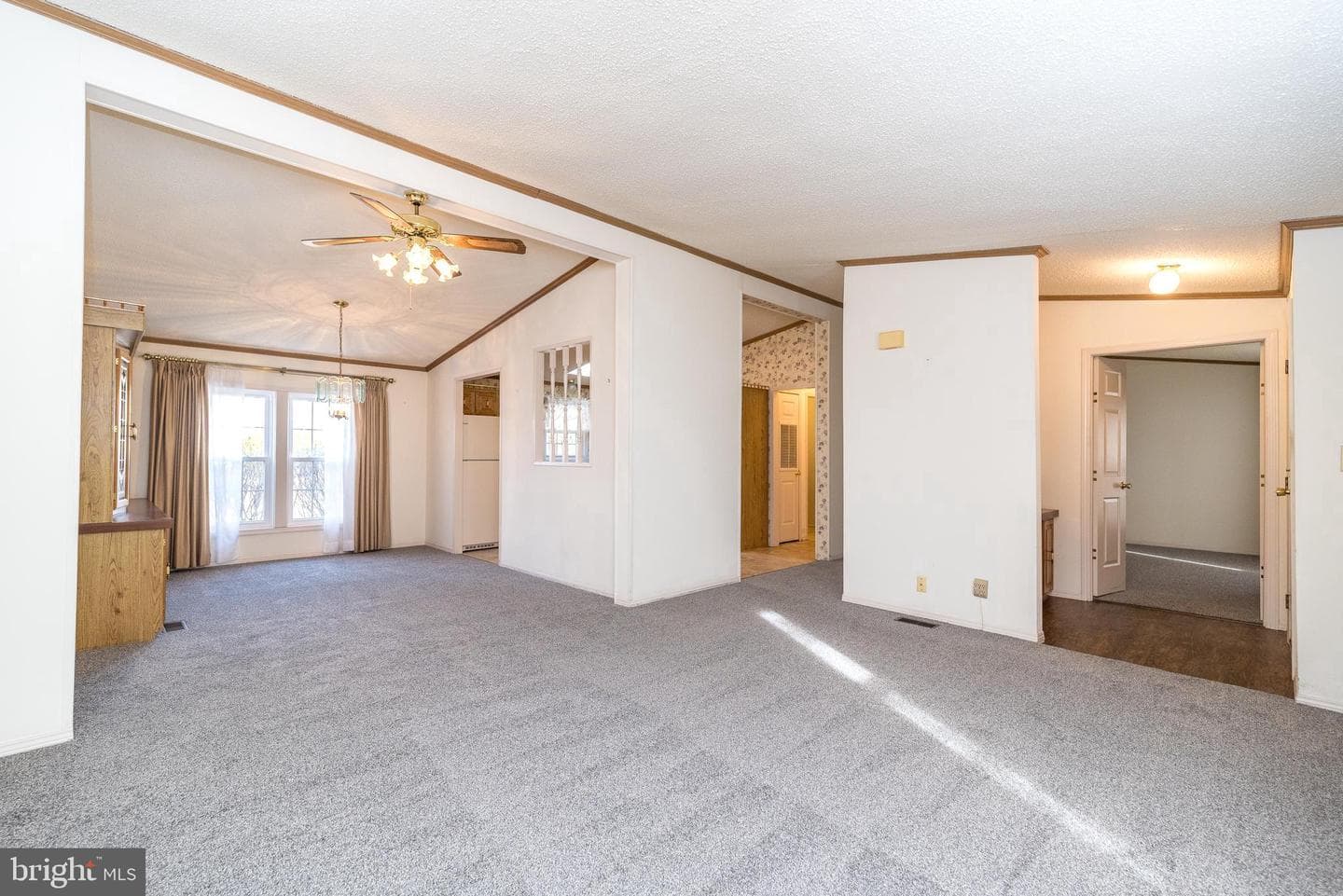 13 Asheton Lane photo 9