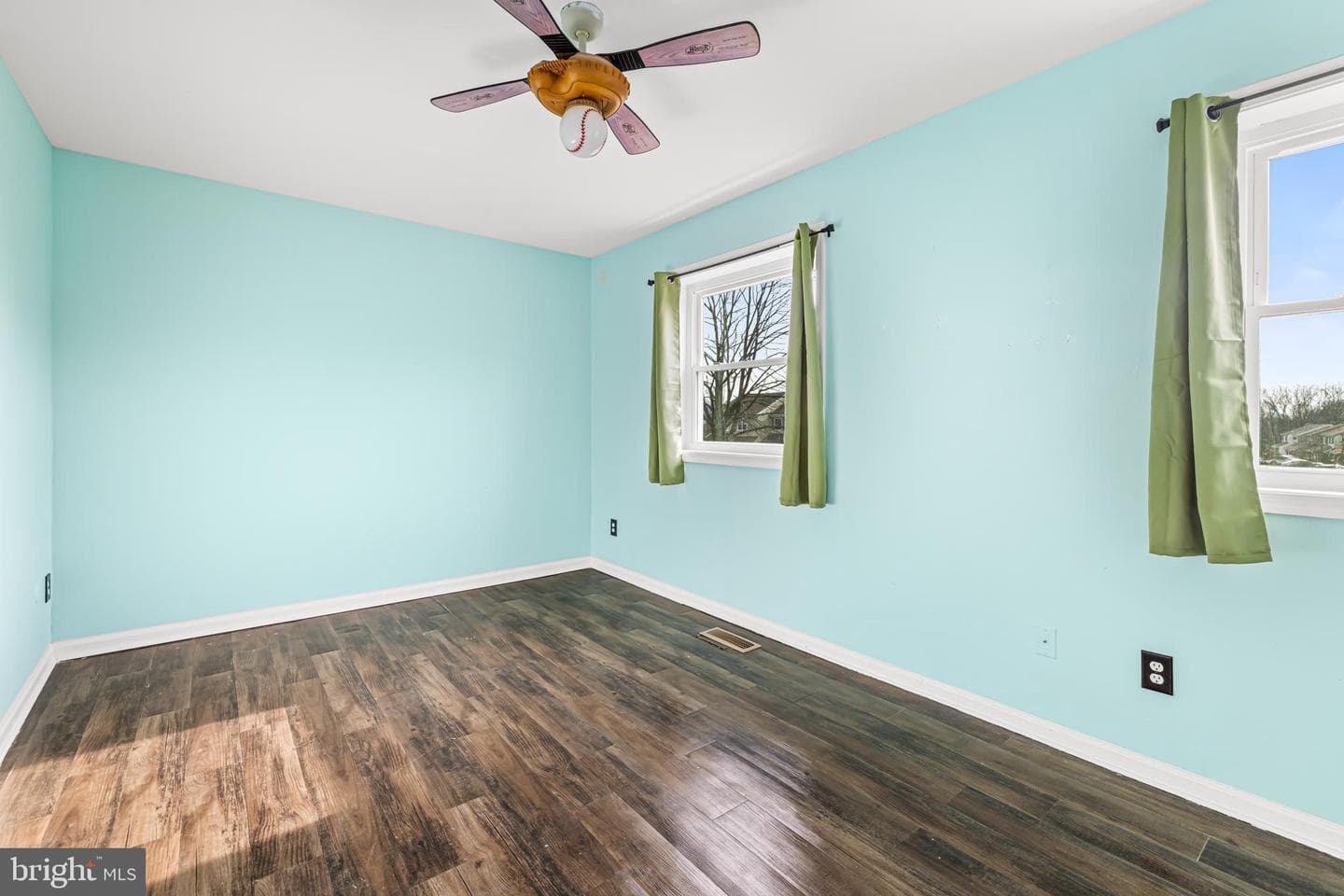 85 Greenwoods Drive photo 15