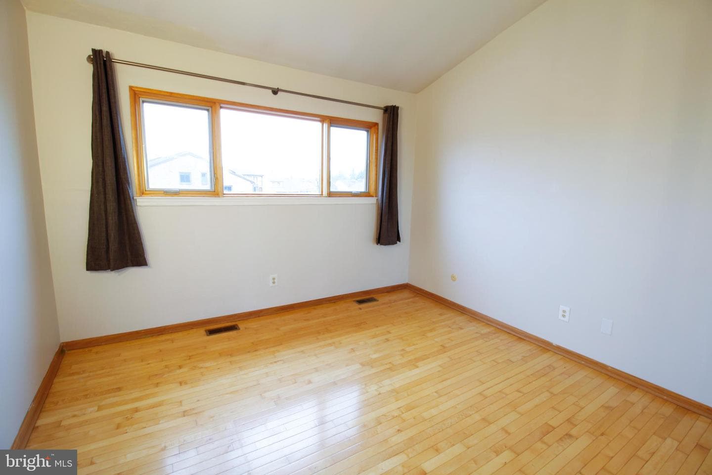 2402 Honey Run Road photo 15