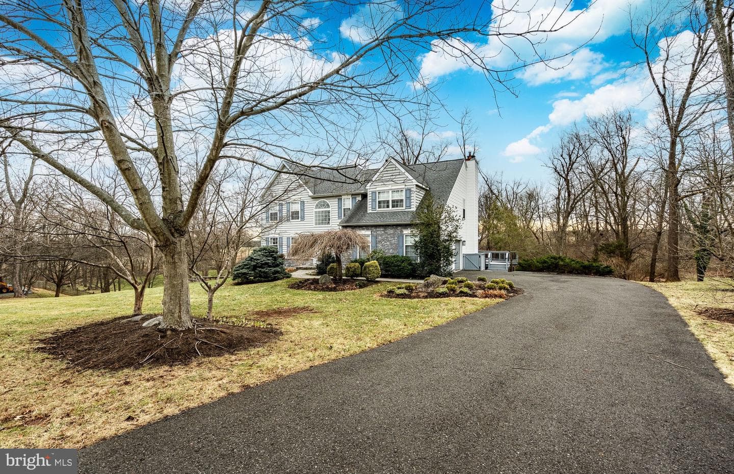 332 Nicholas Lane photo 3