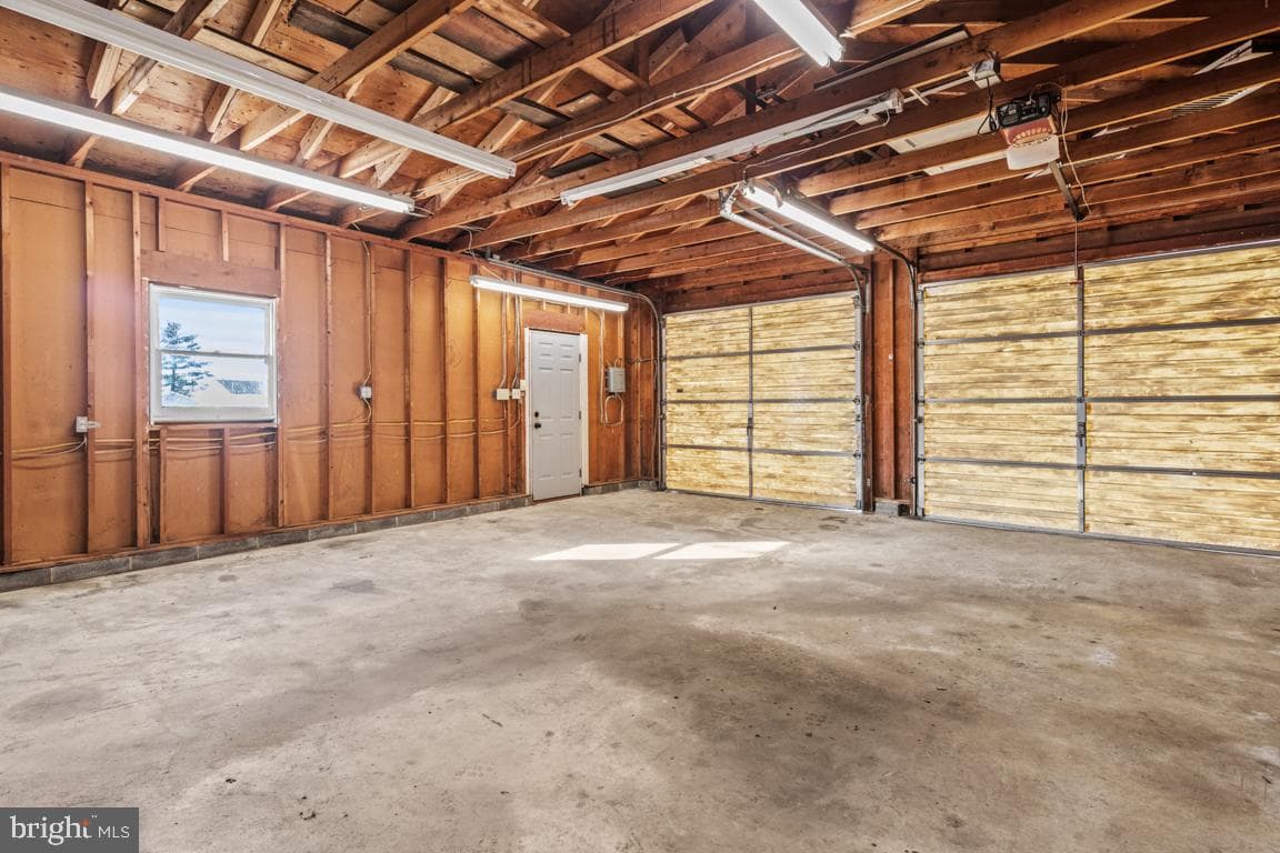 1196 N State Street photo 28