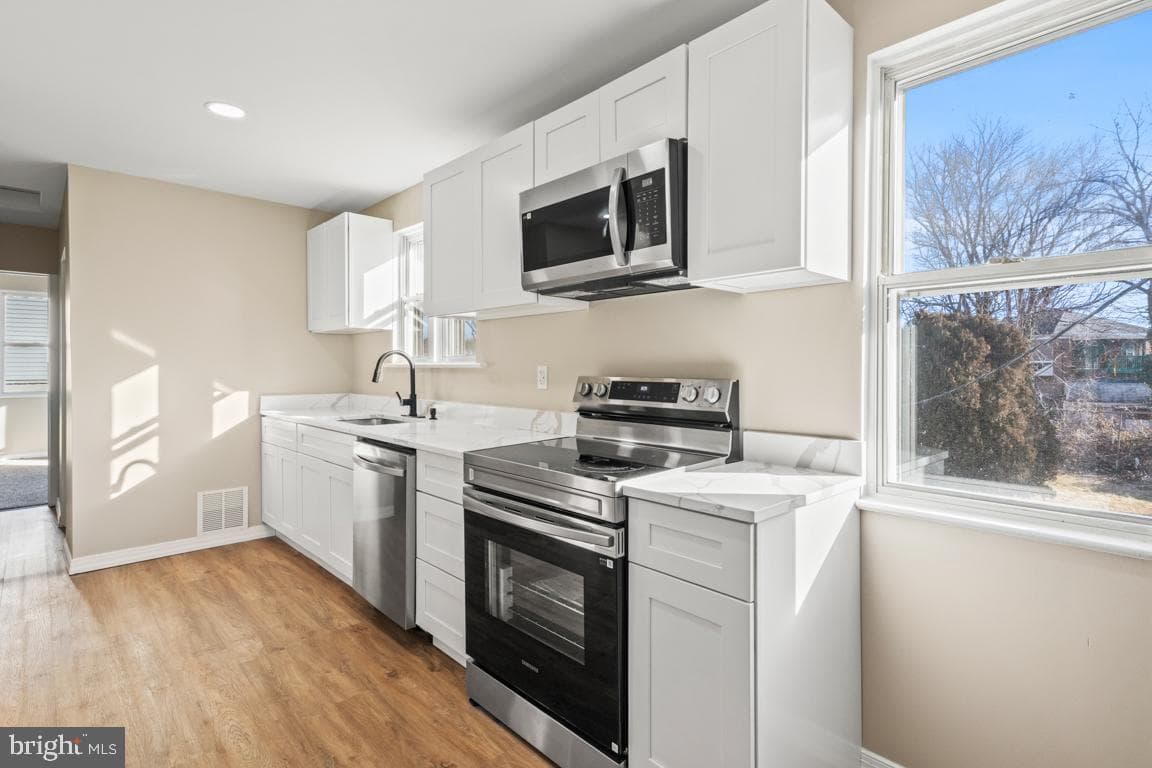 1196 N State Street photo 7