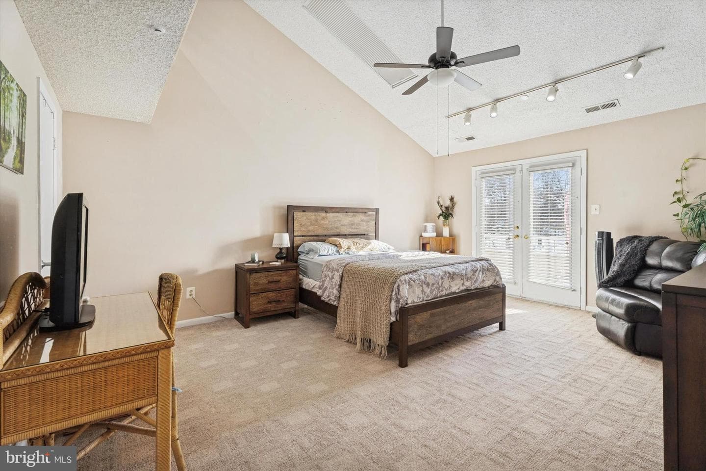 1606 Naomis Court #1606 photo 8