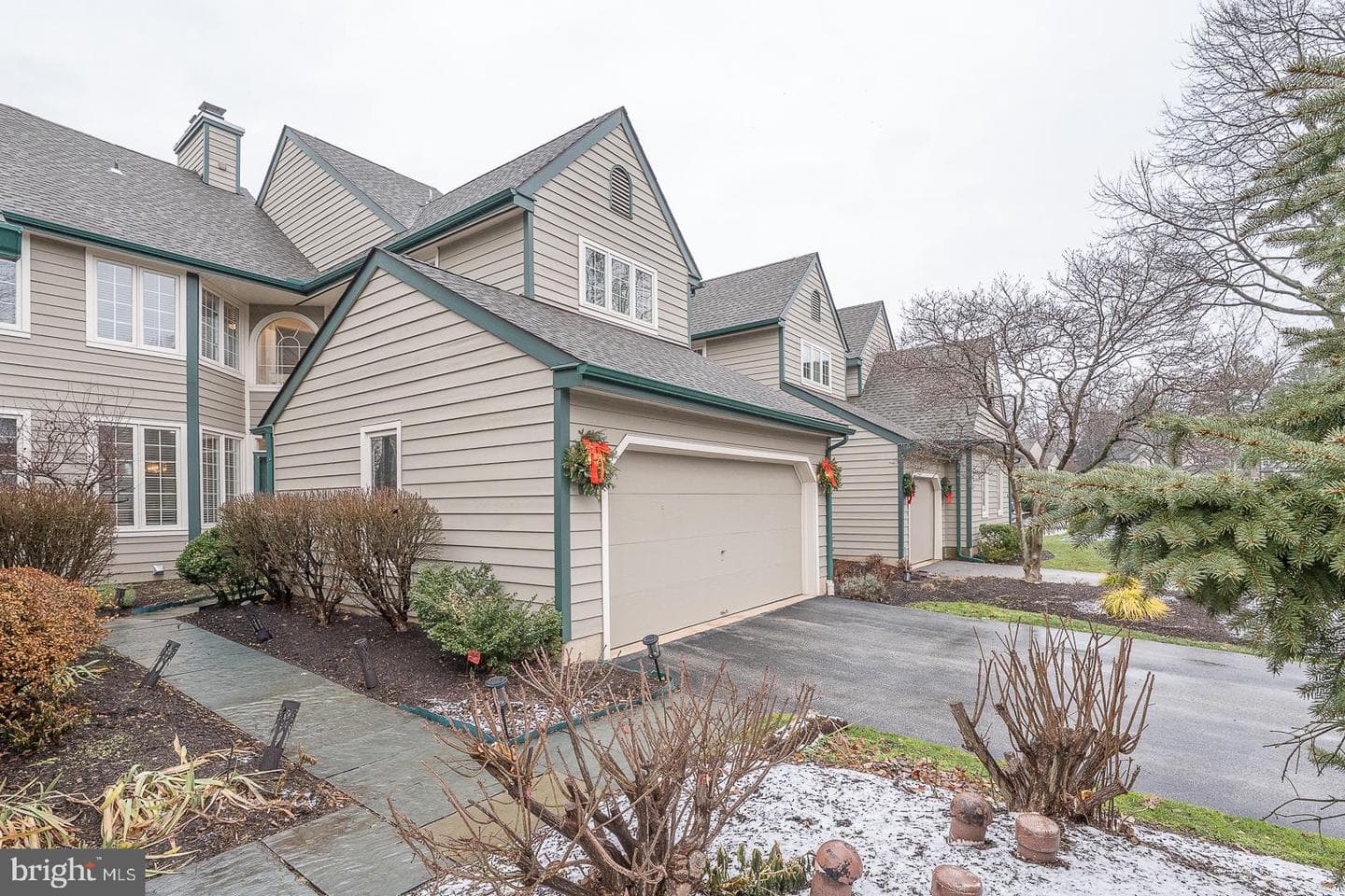 408 Glen Arbor Court photo 3