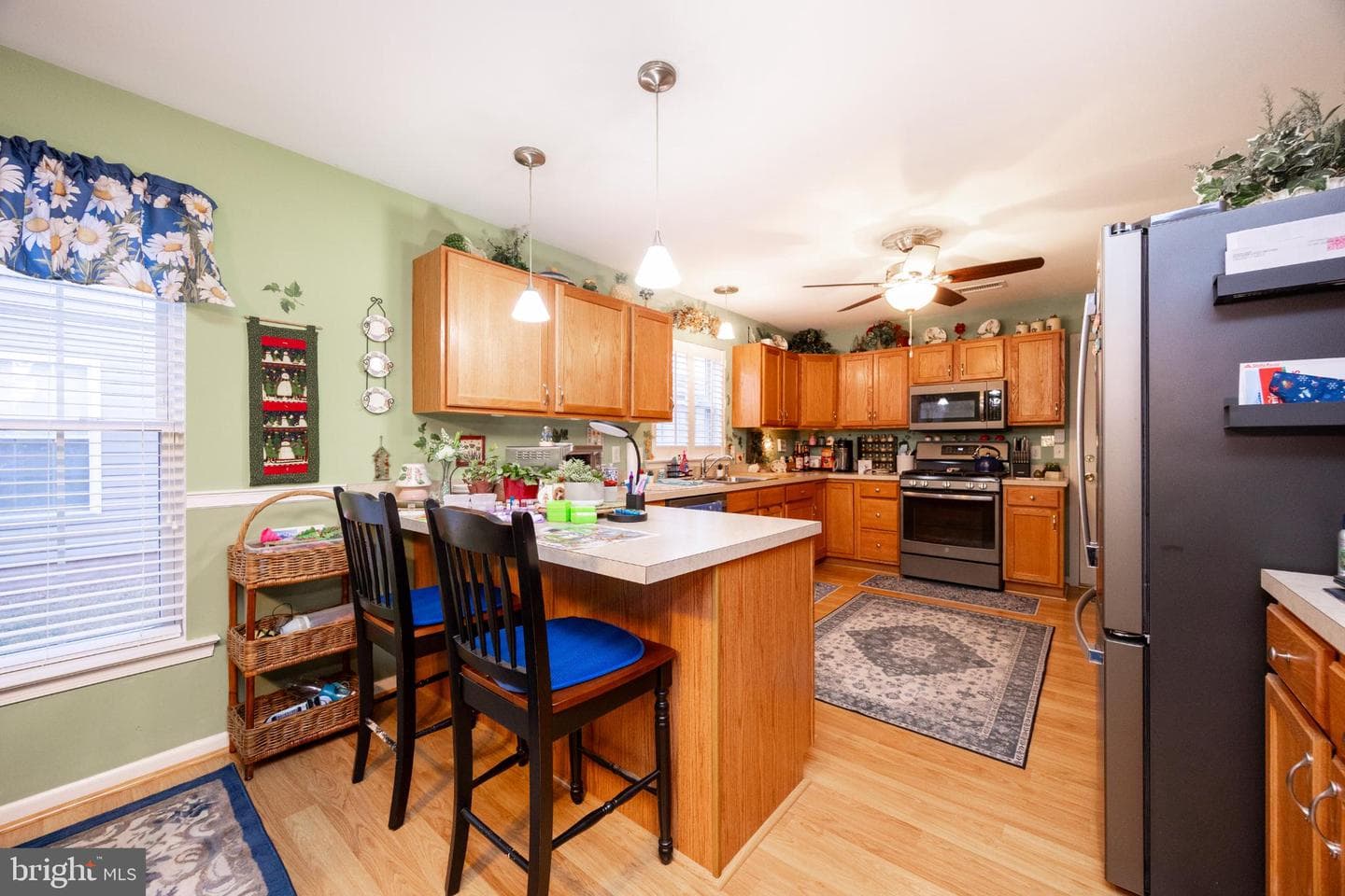 102 W Harmony Drive photo 6