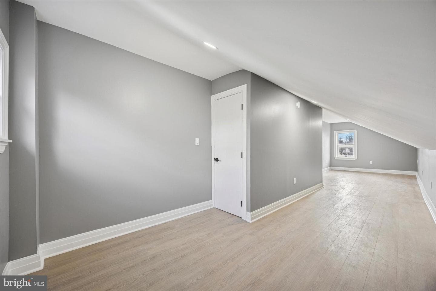 523 W Glenside Avenue photo 21