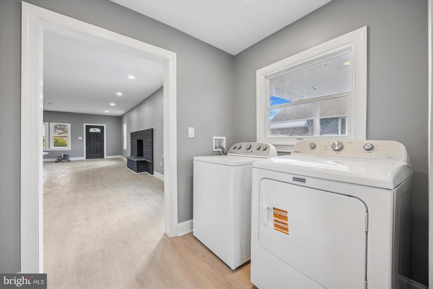 523 W Glenside Avenue photo 22