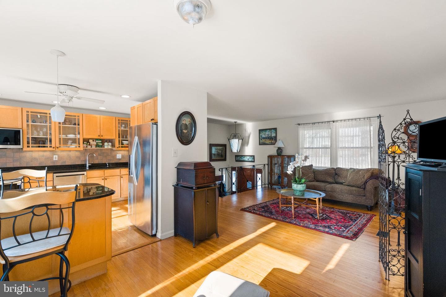 4066 Center Avenue photo 13