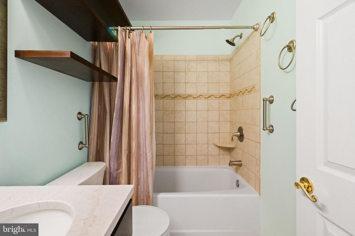 4066 Center Avenue photo 19