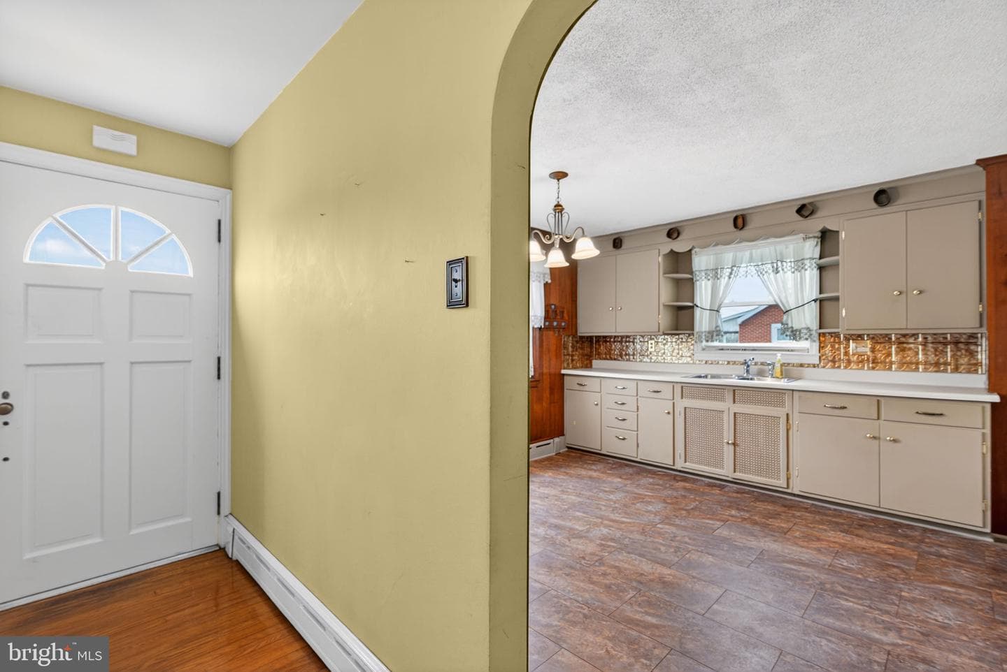 1361 N State Street photo 17