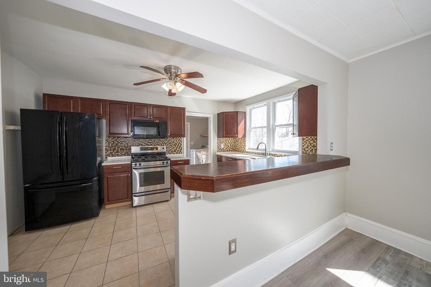 133 Jefferson Avenue photo 13