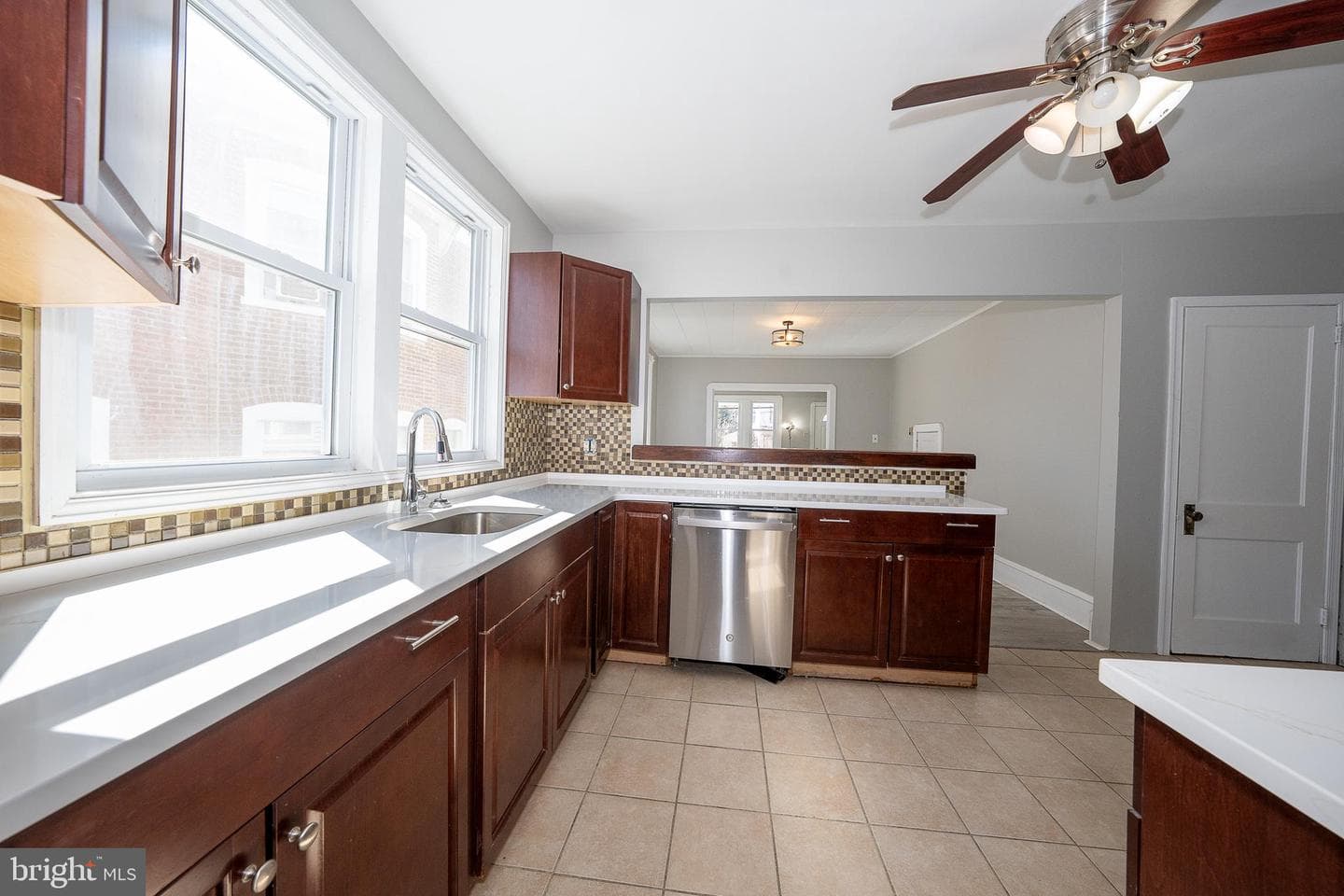 133 Jefferson Avenue photo 18