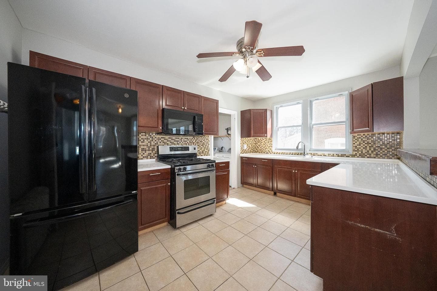 133 Jefferson Avenue photo 19
