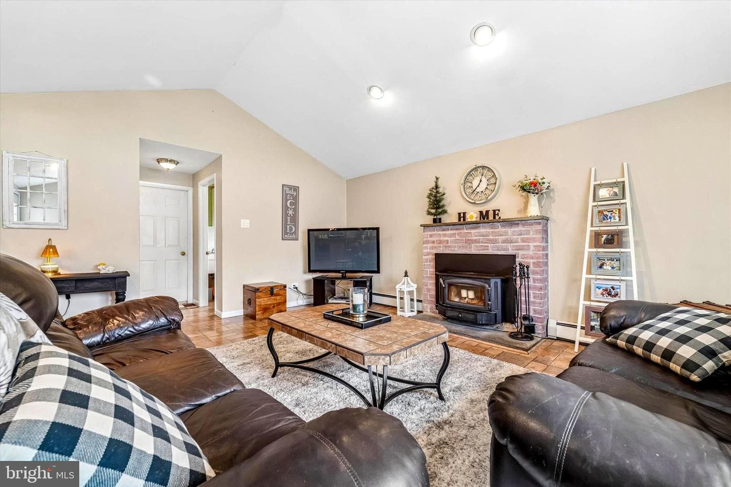 3216 Hayes Road photo 7
