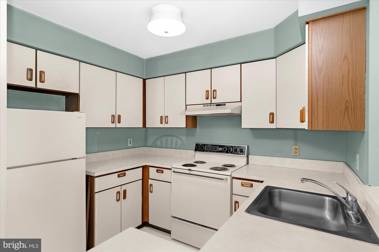 105 Foxmeadow Dr #condo 105 photo 7