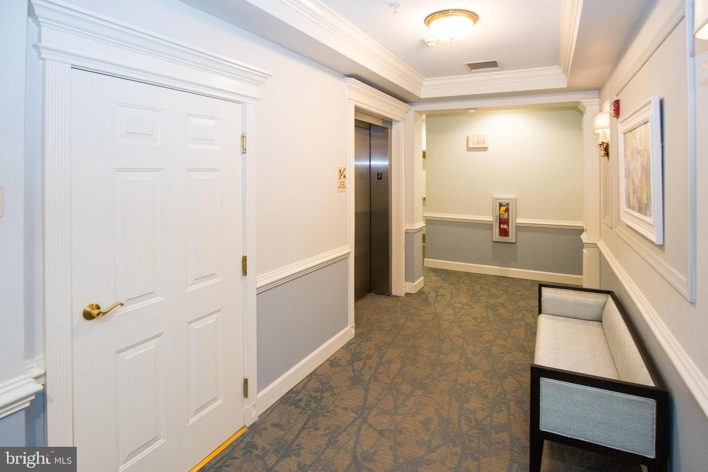 2204 Lilac Court photo 4