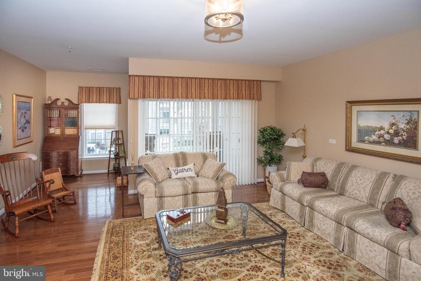 2204 Lilac Court photo 5