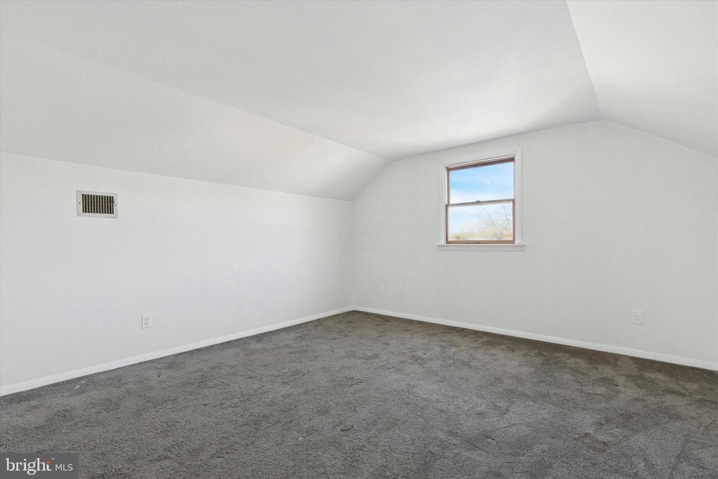 2643 Phipps Avenue photo 13