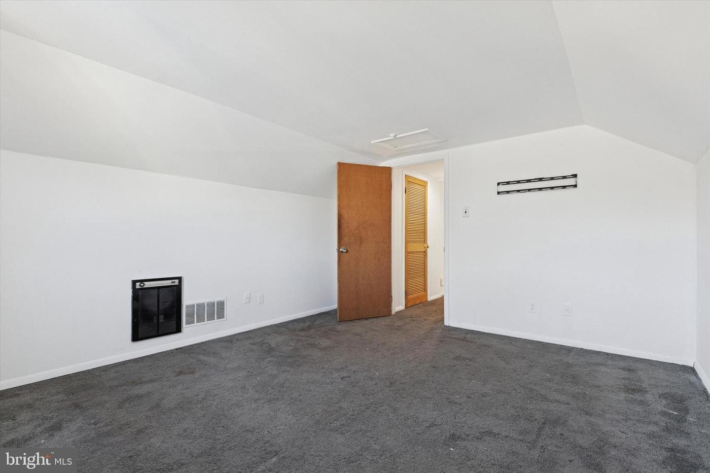 2643 Phipps Avenue photo 14