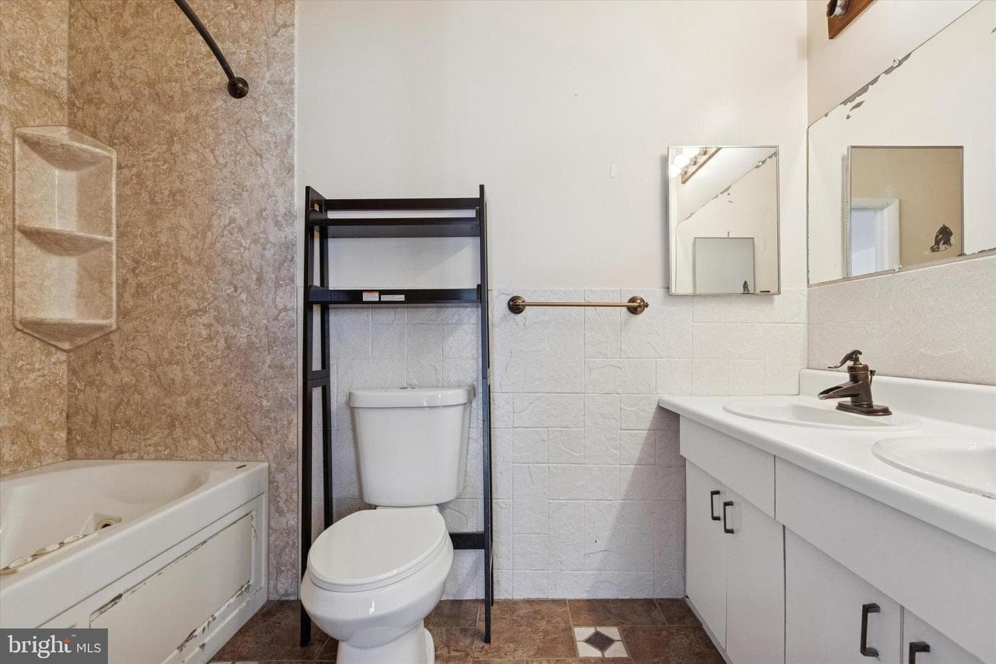 2643 Phipps Avenue photo 24