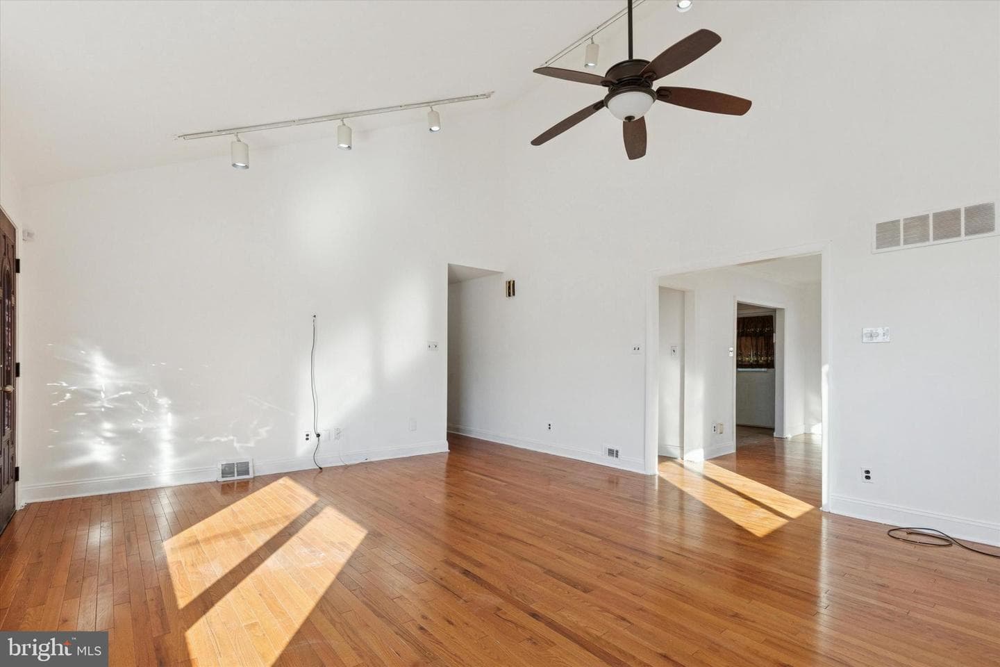 2643 Phipps Avenue photo 4