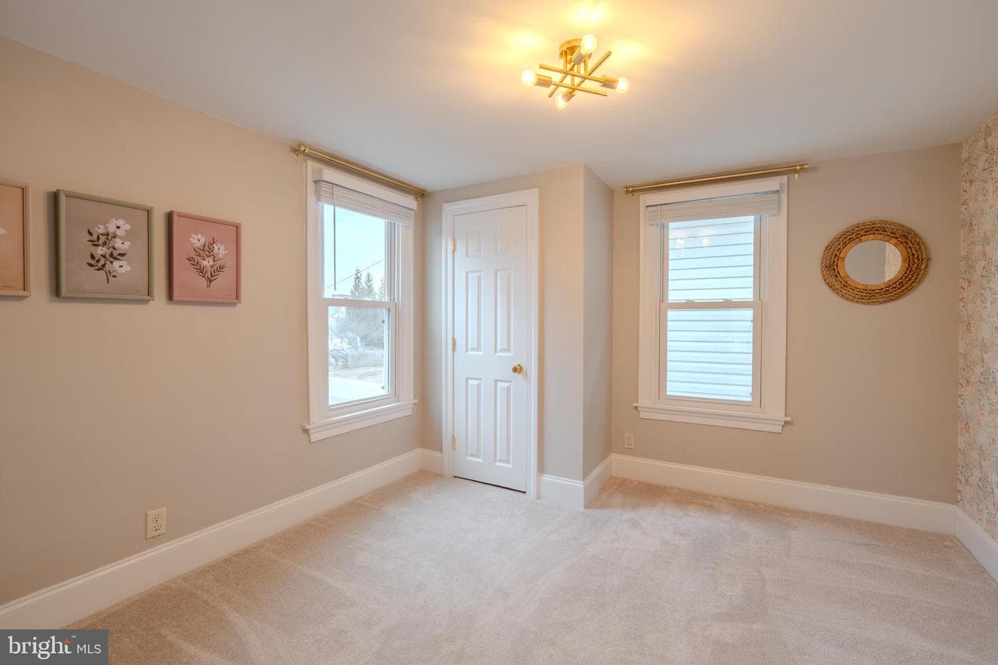 315 W Spring Avenue photo 21
