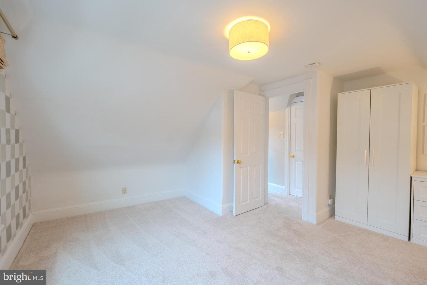 315 W Spring Avenue photo 27