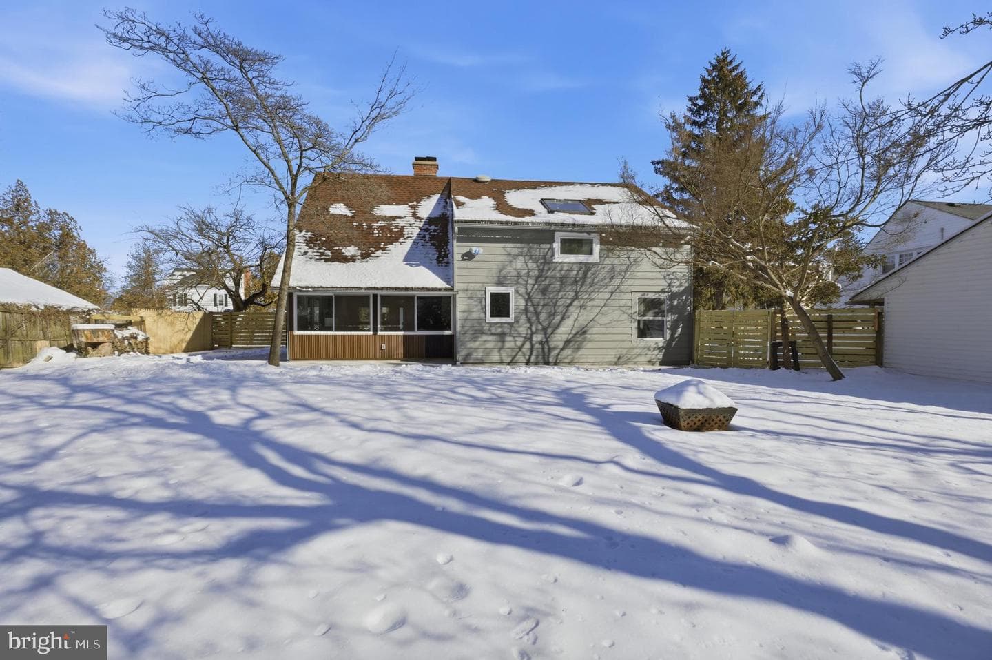8004 Gladstone Road photo 3