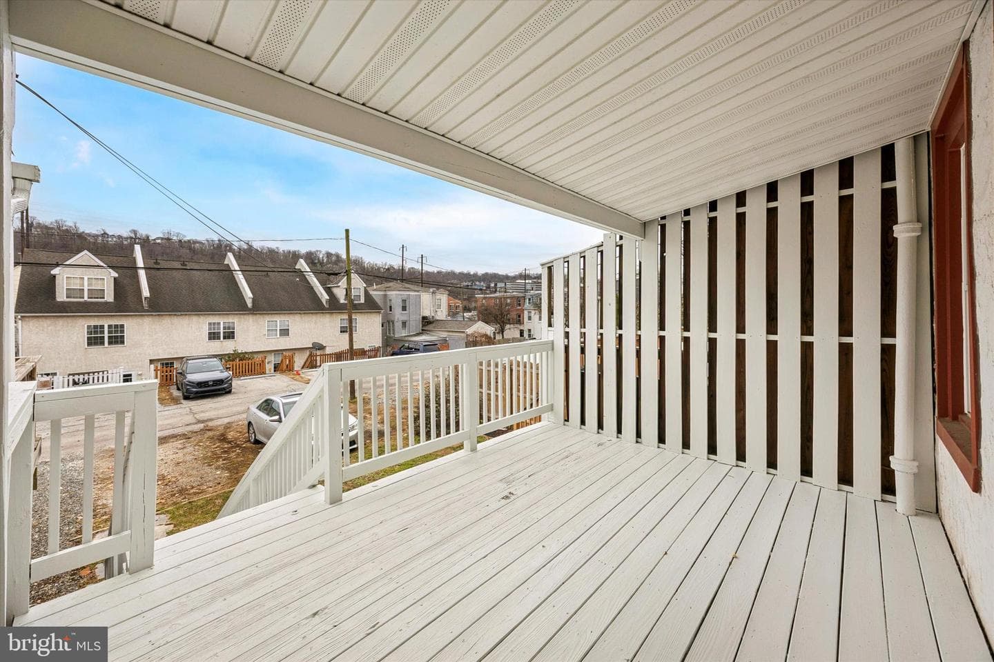 313 E Hector Street photo 24