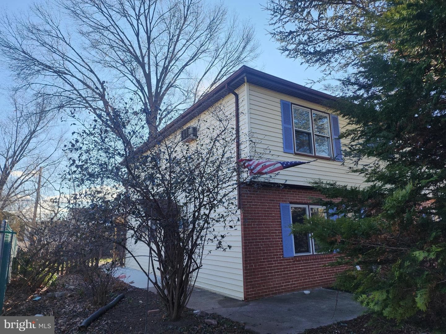 110 Colonial