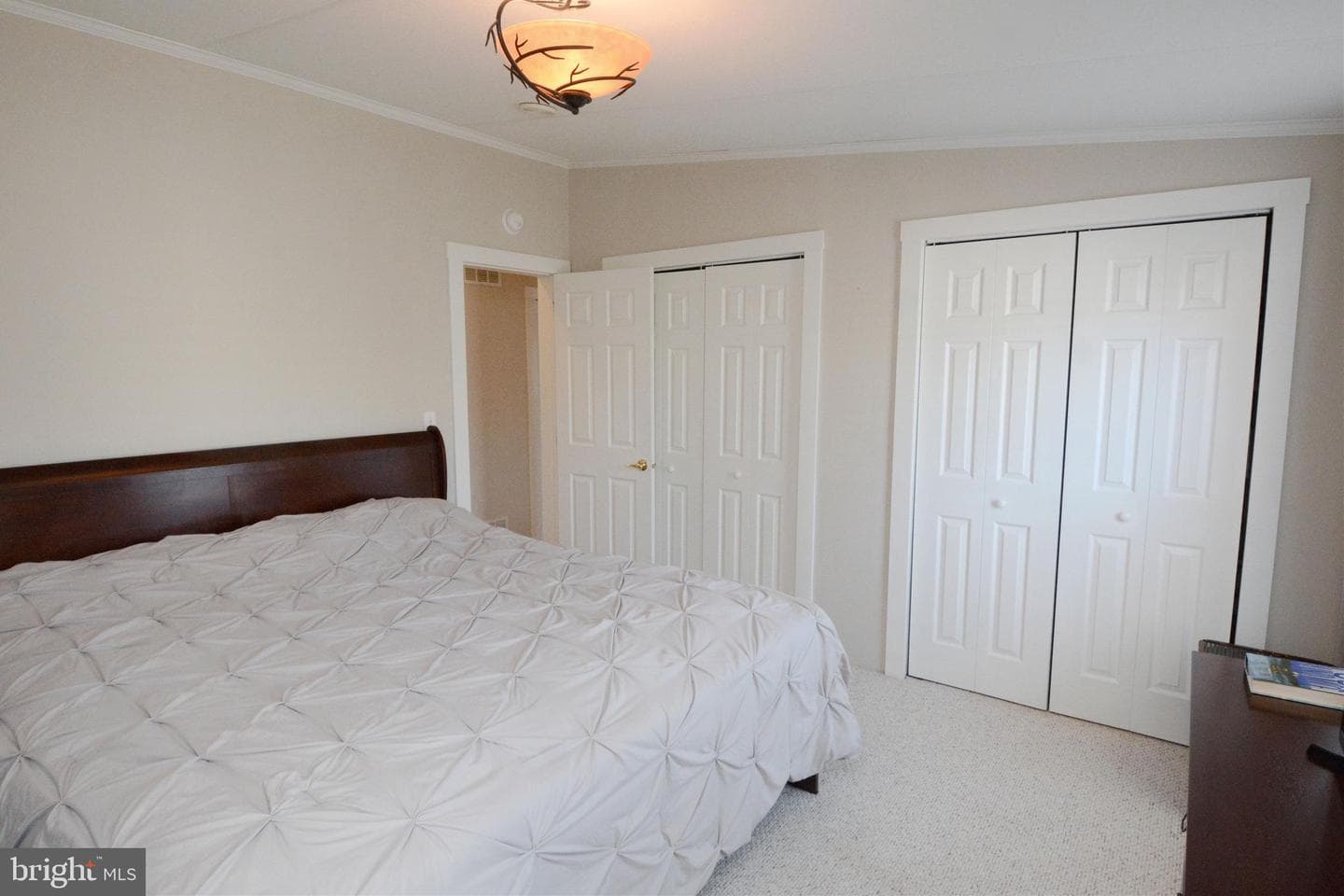 640 Apple Street photo 10