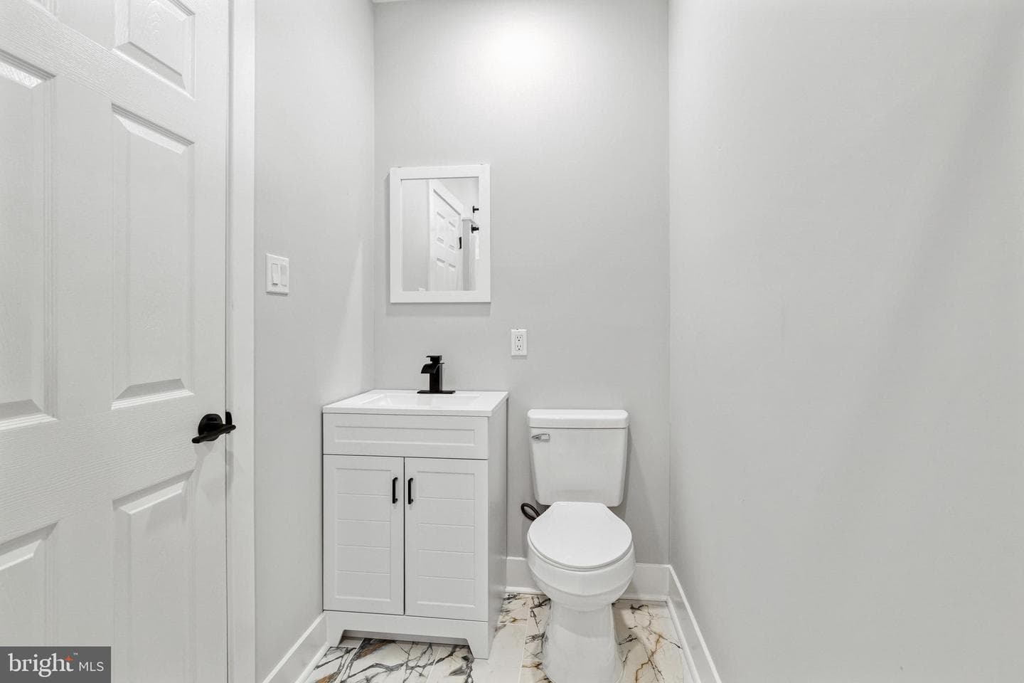 15 Henry Avenue photo 22